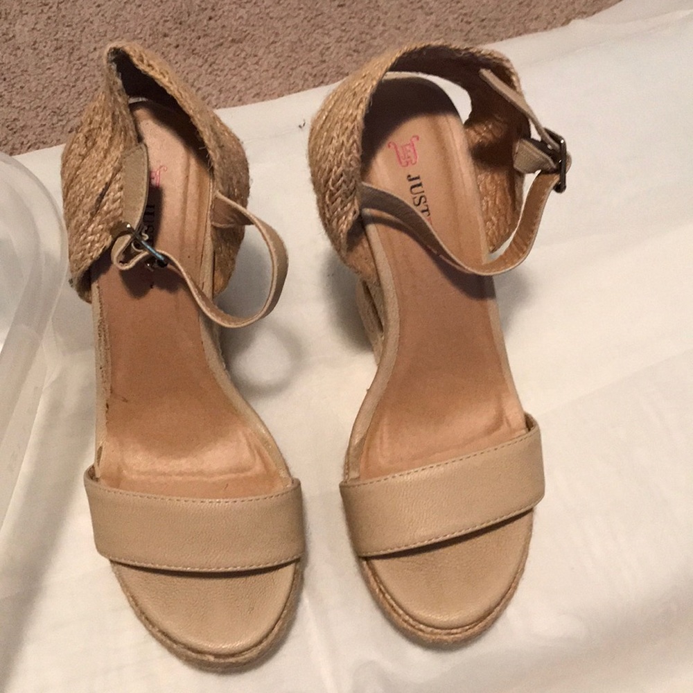 Nude wedges size 7